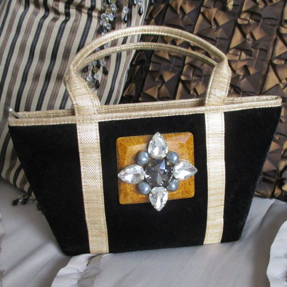 fancy velvet wristlet purse